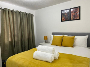 Birmingham Peculiar Apartment 2-Bedrooms